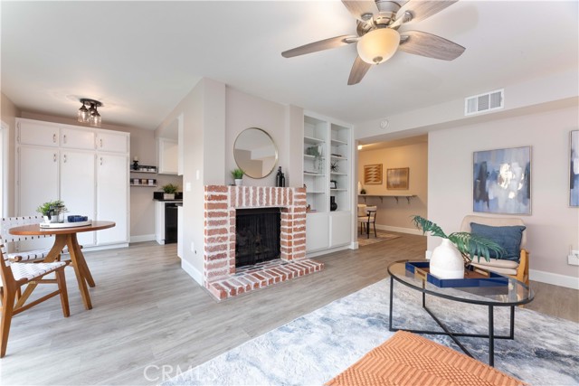 Property photo of 1127 N Dresden ST