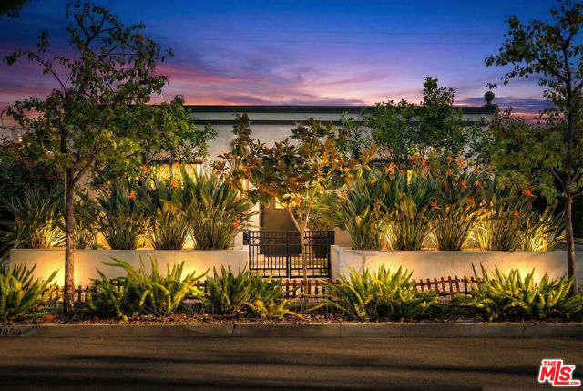 Photo of 8980 Lloyd Pl