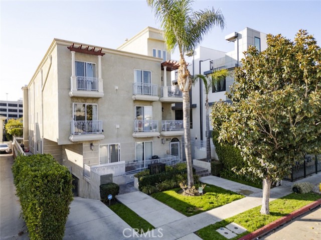 Property photo of 1023 Wilcox AV