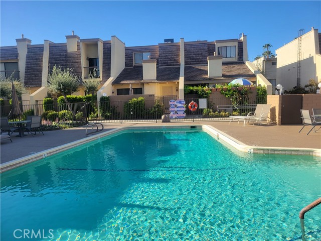 Property photo of 18405 Collins ST