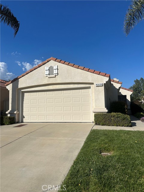 Property photo of 40684 Corte Albara