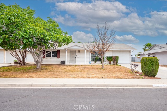 Property photo of 29921 Thornhill DR