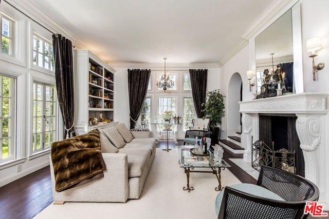 Property photo of 10335 Wilshire BL