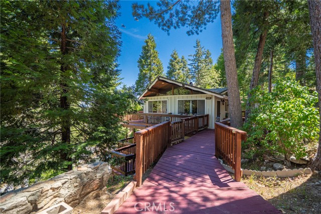 Property photo of 24495 Geneva DR