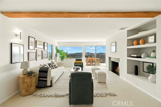 Property photo of 854 W Avenue 37