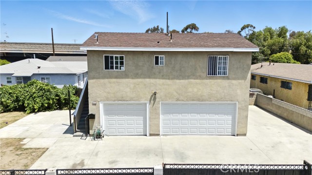 Property photo of 711 E 118th ST
