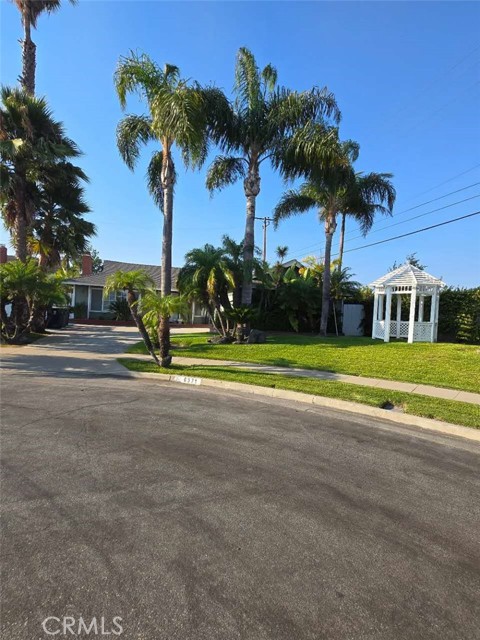 Property photo of 6971 Dresden CR