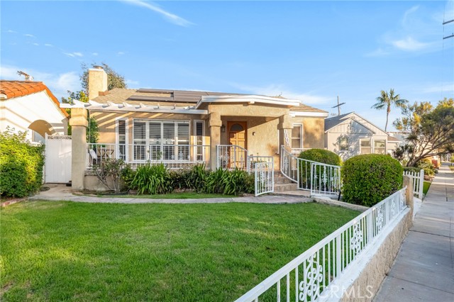 Property photo of 1806 S Genesee AV