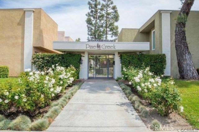 Property photo of 10700 Knott AV