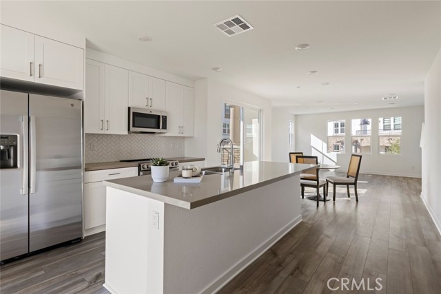 Property photo of 9831 La Serna DR