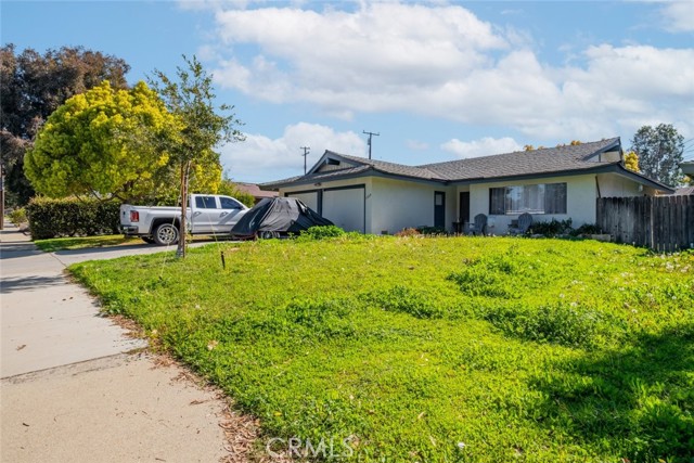 Property photo of 1934 Bobolink WY