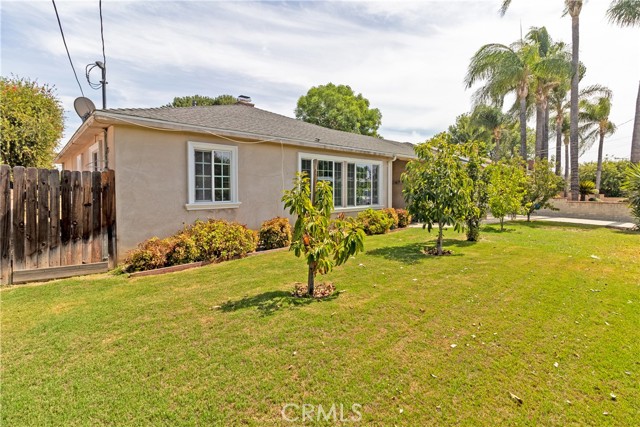 Property photo of 8546 Woodley Ave