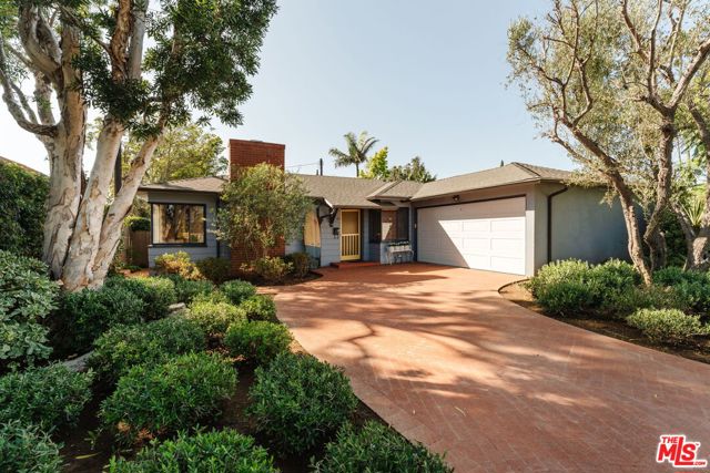 Property photo of 415 Arbramar AV