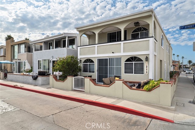 Property photo of 213 41st