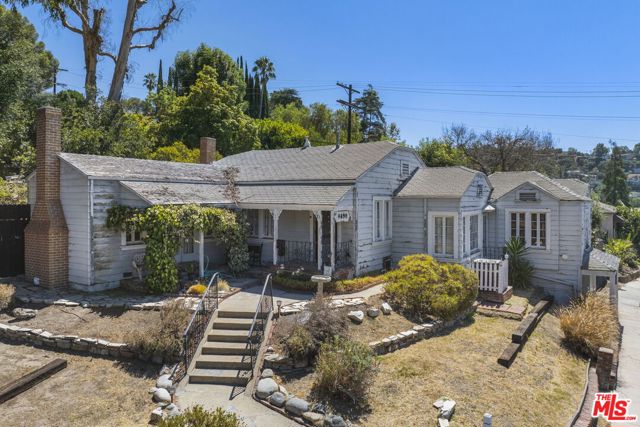 Property photo of 4890 Floristan AV