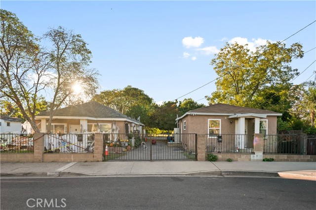 Property photo of 277 N Myrtle