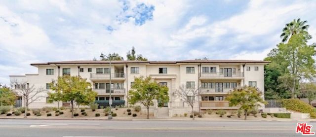 Property photo of 4661 Wilshire BL