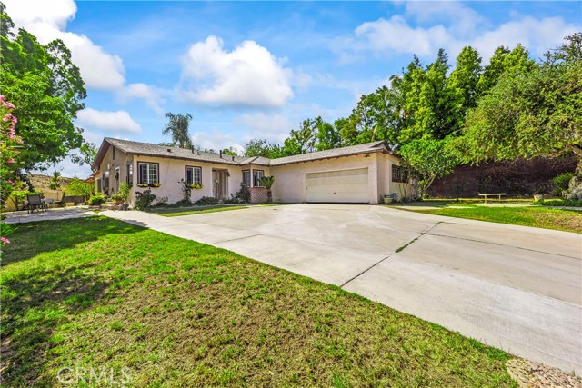 Property photo of 822 Corona