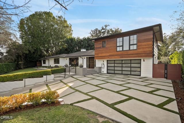 Photo of 645 S San Rafael Av