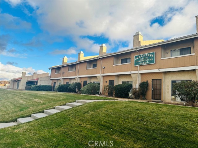 Property photo of 16465 Green Tree BL