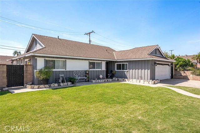 Property photo of 605 E Avenida De La Merced