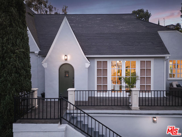 Property photo of 2175 Vista Del Mar ST