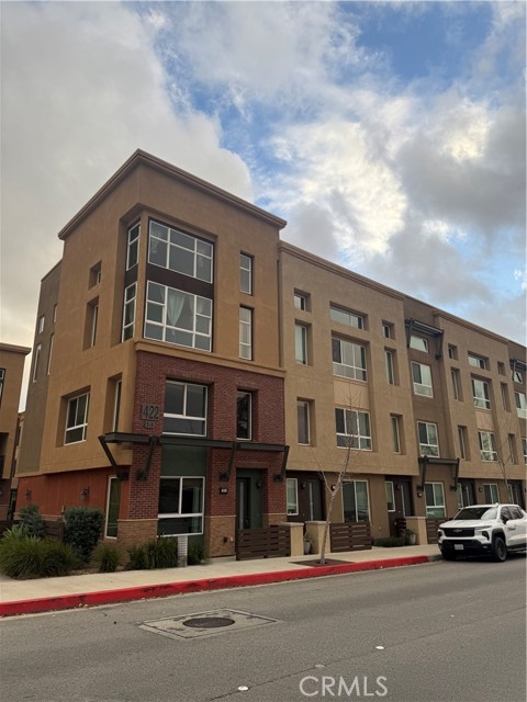 Property photo of 422 W Route 66