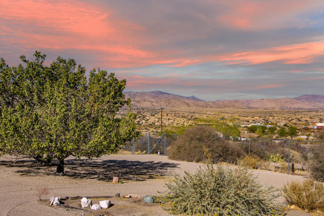 Property photo of 5626 Mountain View LN