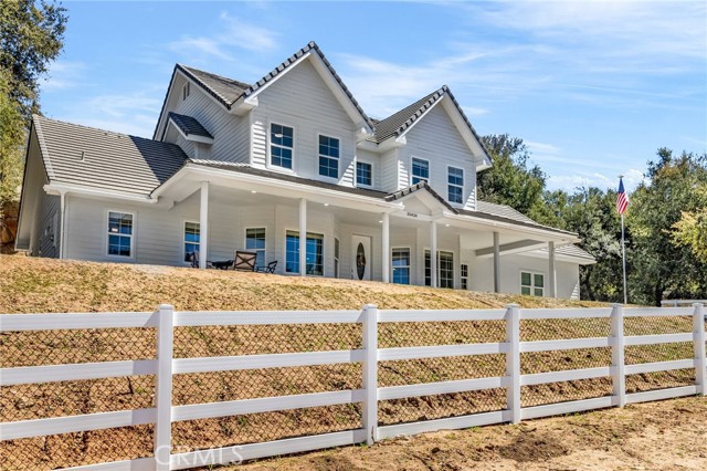 Property photo of 35426 Calle Grande