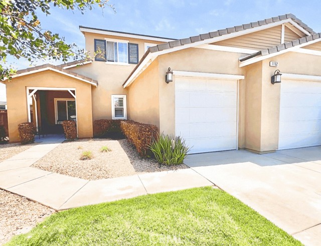Property photo of 1152 Hawthorn LN