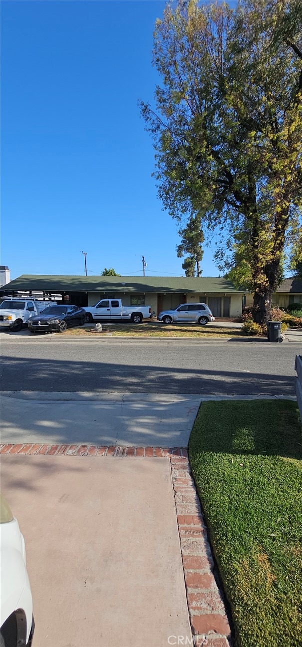Property photo of 808 E Clemmer DR