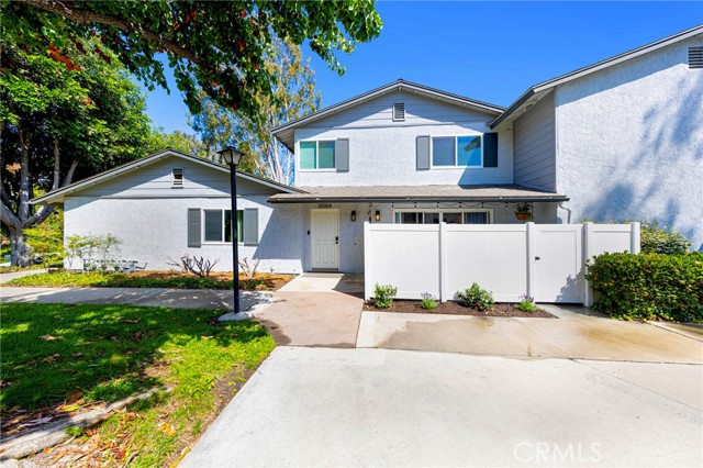 Property photo of 20004 Waverly Glen Street