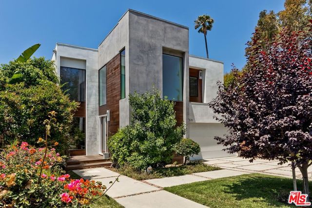 Property photo of 3571 Colonial AV