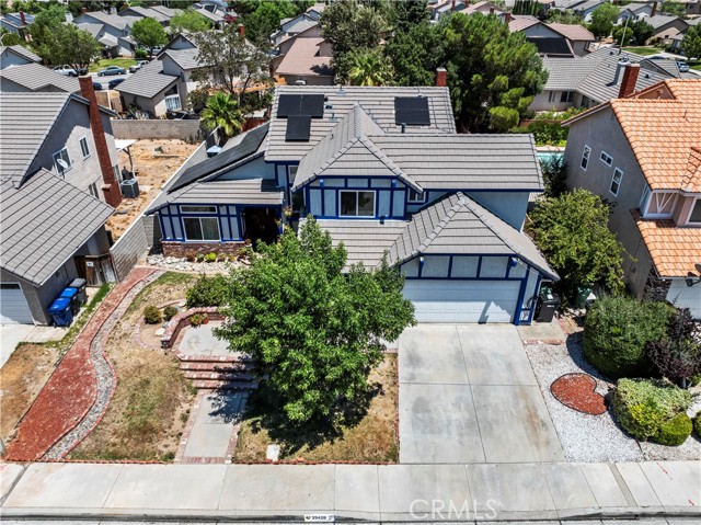 Property photo of 39428 Chantilly LN