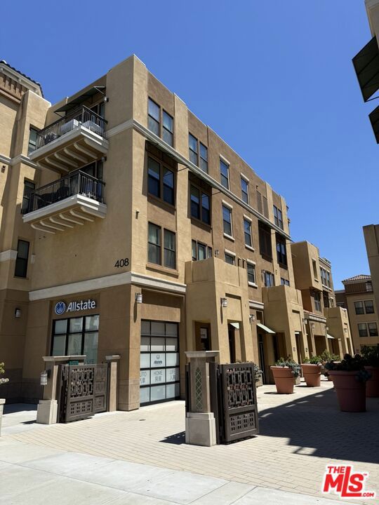 Property photo of 408 W Main ST