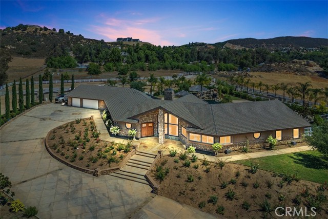 Property photo of 37789 Avenida La Cresta