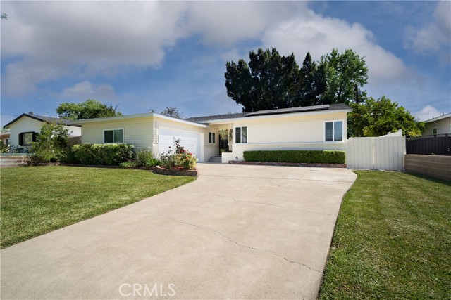 Property photo of 1626 Grove PL