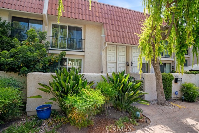 Property photo of 6246 Shoup AV