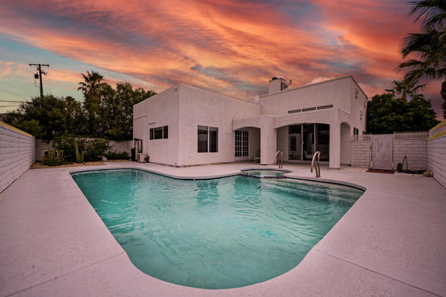Photo of 10341 Palm Dr
