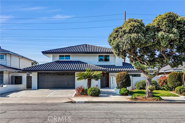 Property photo of 9171 Regatta Drive LN