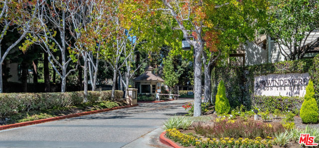 Property photo of 2555 Plaza Del Amo