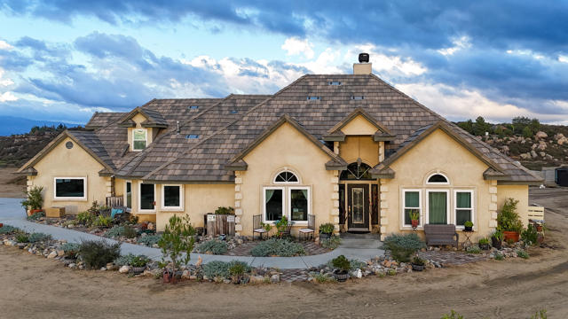 Photo of 42095 Crazy Horse Canyon Dr