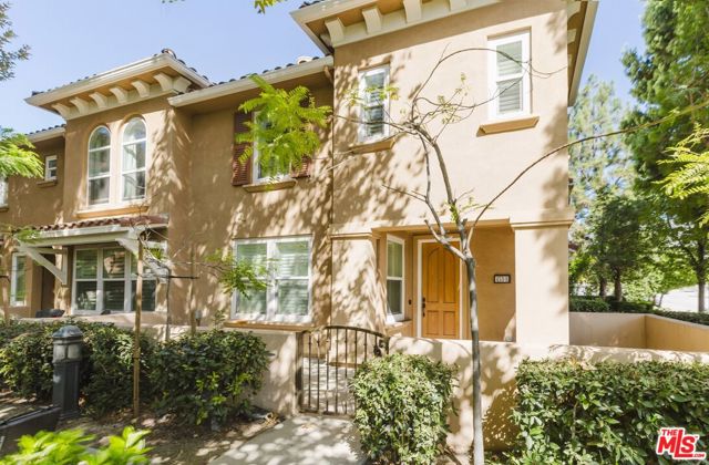 Property photo of 453 N Altadena DR