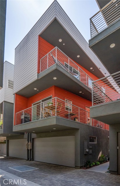 Photo of 2222 Strata