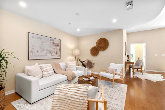 Property photo of 21 Gramercy