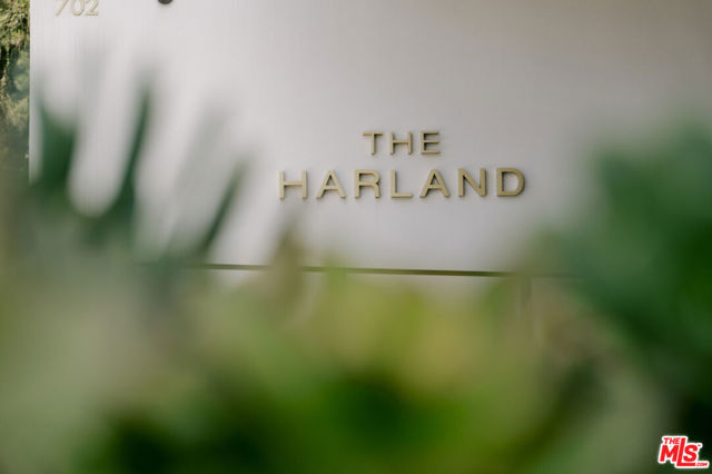 Property photo of 702 N Doheny DR