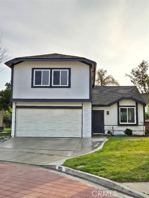 Property photo of 903 Paseo Grande