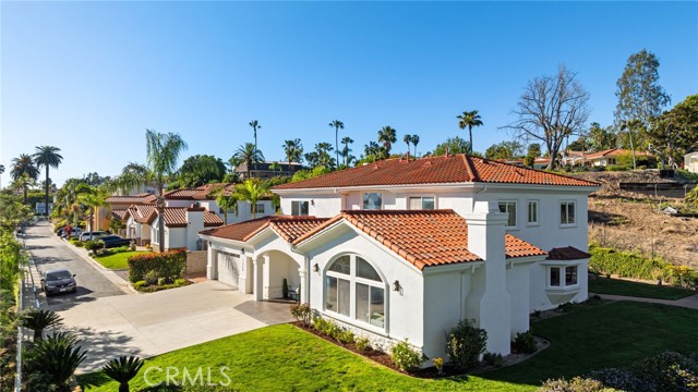 Property photo of 1320 N Raymond