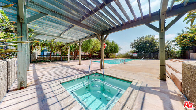 Property photo of 4041 Via Marisol