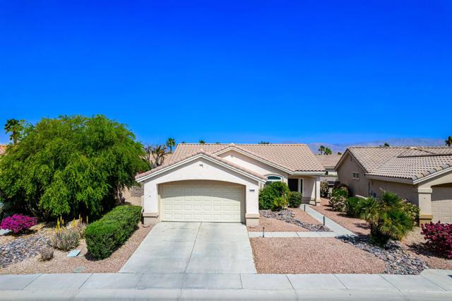 Property photo of 78902 Chardonnay WY